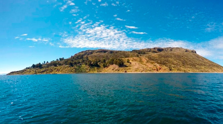 TOUR EN TAQUILE Y RETORNO A PUNO
