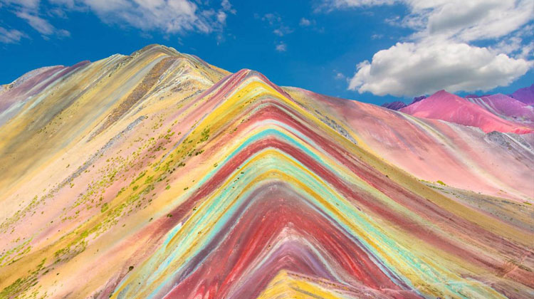 MONTAÑA 7 COLORES O MONTAÑA ARCOIRIS