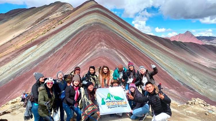 MONTAÑA 7 COLORES O MONTAÑA ARCOIRIS