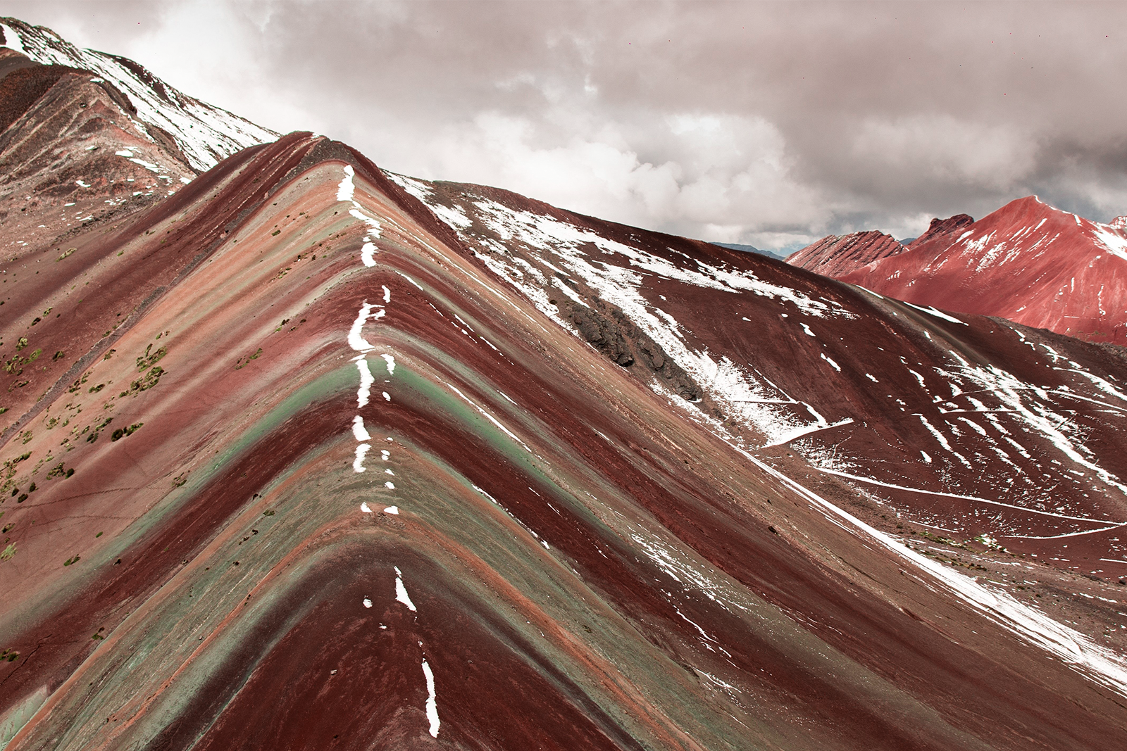 Montanha das Sete Cores: O encanto dos Andes