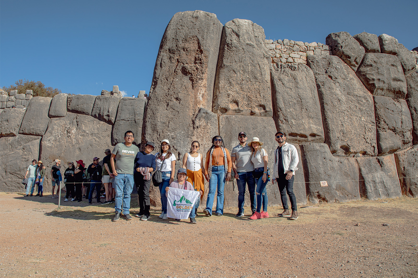 BIENVENIDA Y CITY TOUR EN CUSCO